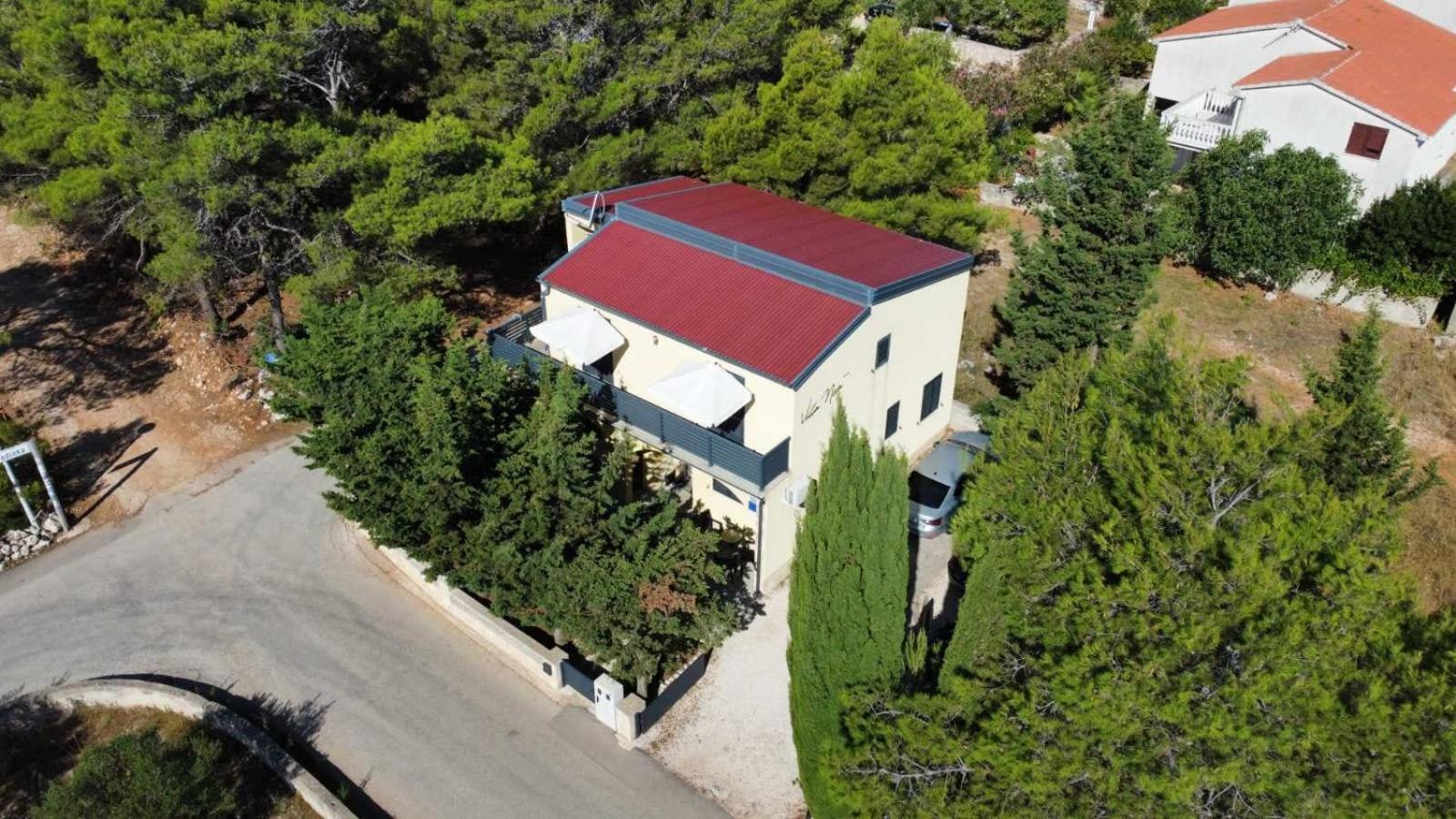 Villa Niva Vir Exterior photo